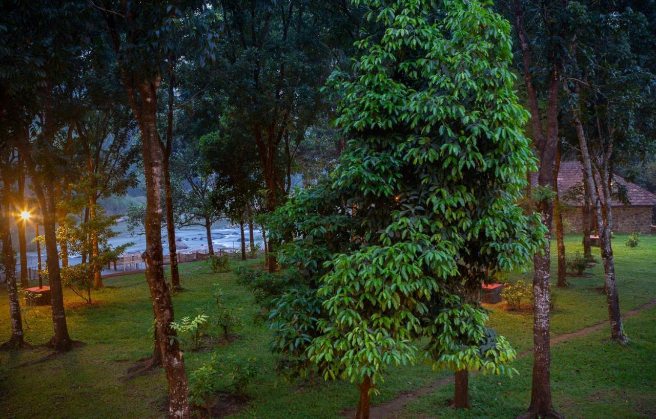 Quiet By The River- Cgh Earth Thodakayam Exterior foto